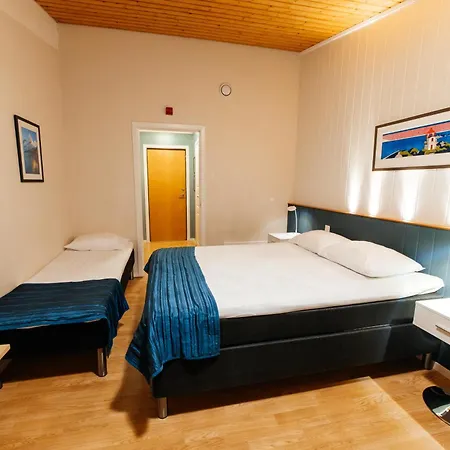 Kysthotell * Myre (Nordland)