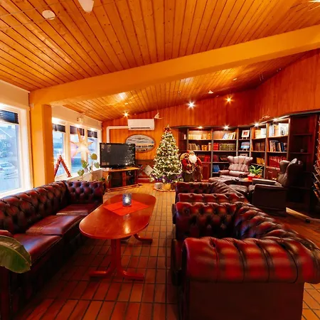 Hotel Kysthotell Myre (Nordland)